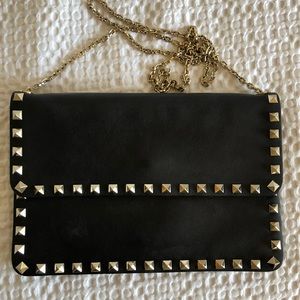 Valentino shoulder bag . Black . 100% authentic .